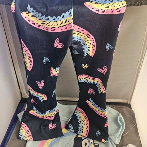 Bluey Size 2T 2-Piece Set -NWT - Picture 4 of 7